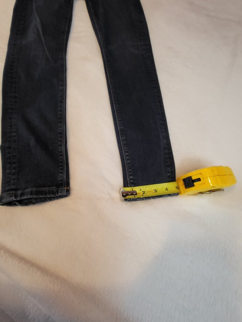 Denver Hayes Women's Mid rise Skinny jeans medium dark blue wash Size 2 X 29 - Picture 15 of 17